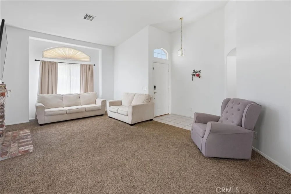 4141 De Anza Palmdale, CA 93551