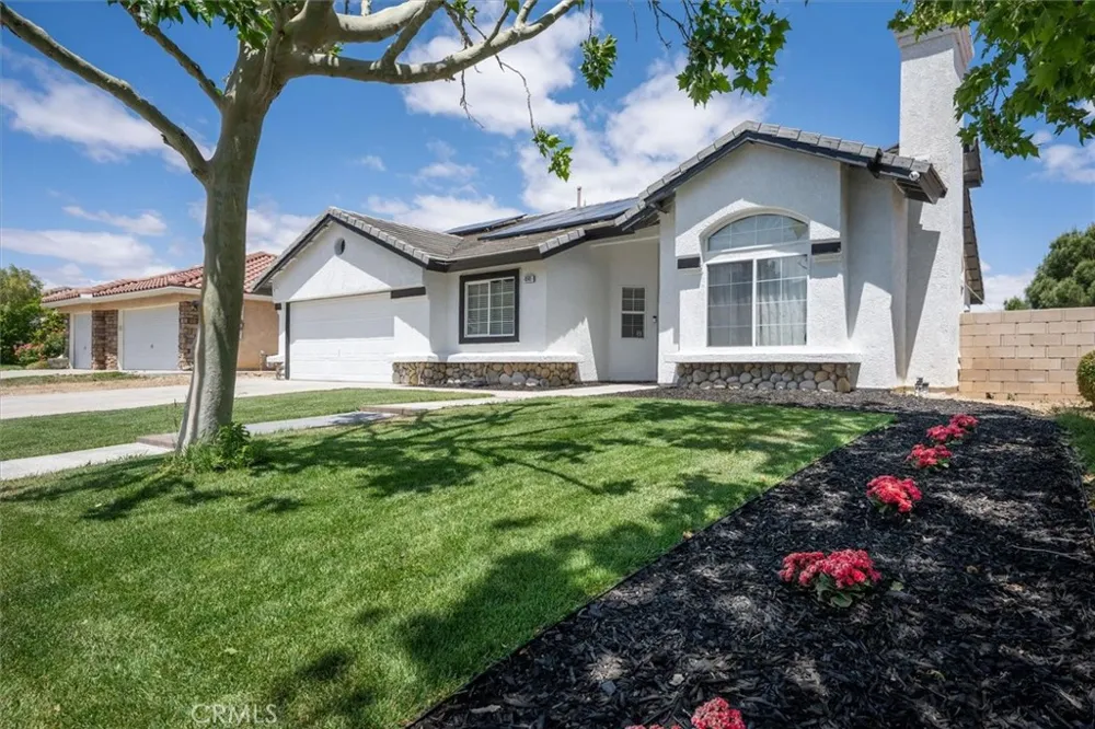 4141 De Anza Palmdale, CA 93551