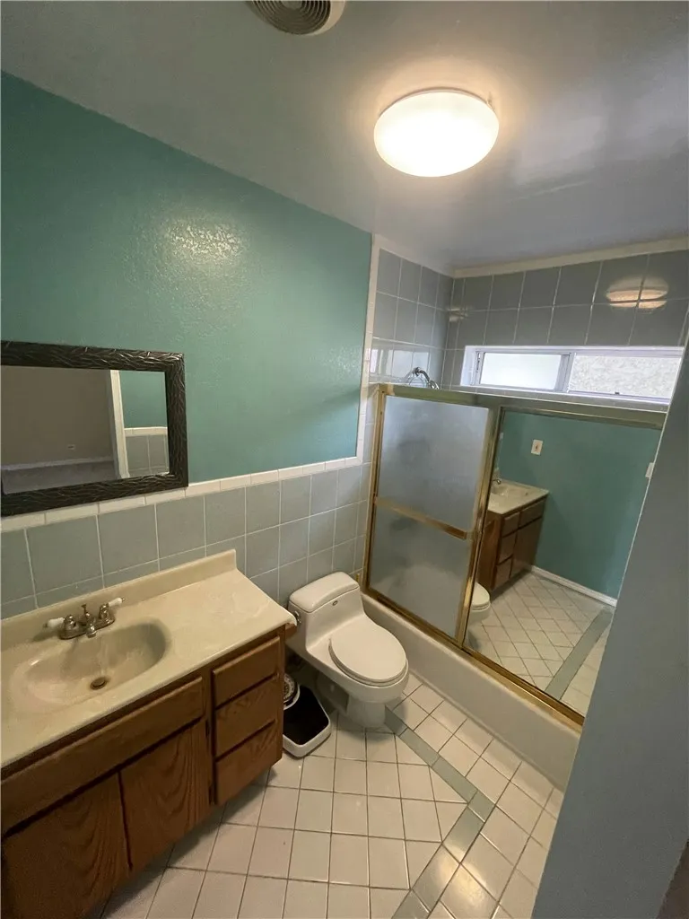 900 E Alpha Street Inglewood, CA 90302