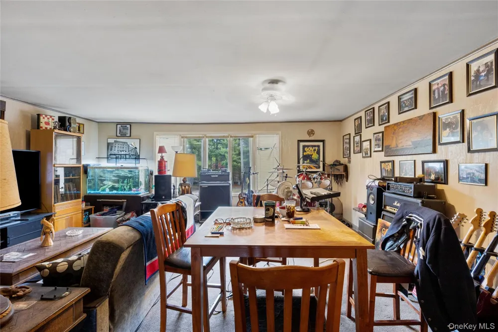 184 Roosevelt Boulevard Hauppauge, NY 11788