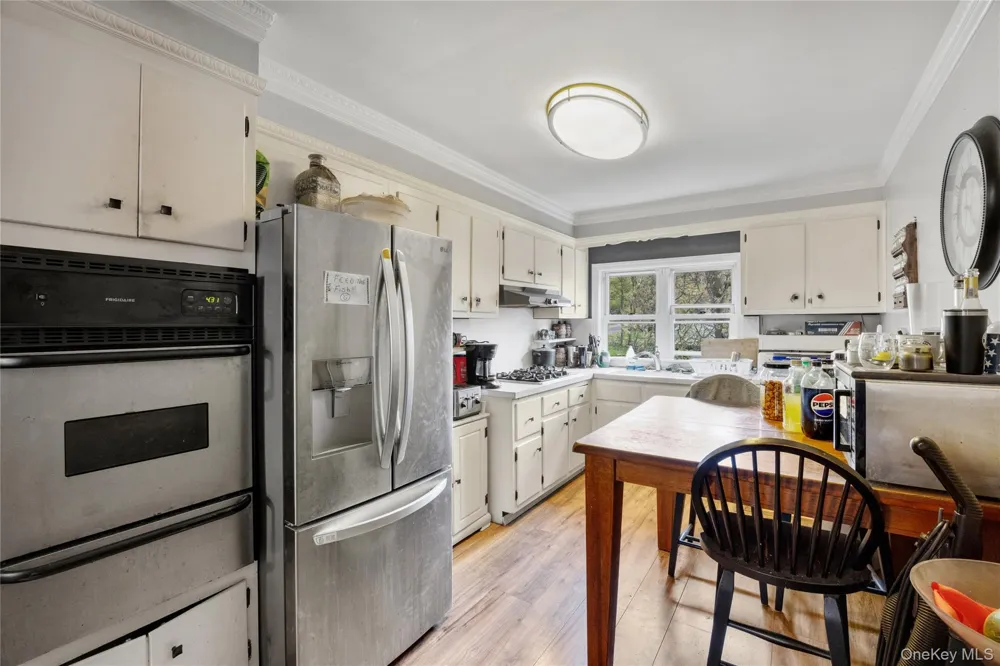 184 Roosevelt Boulevard Hauppauge, NY 11788