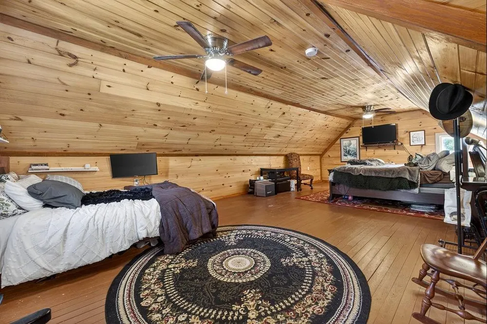2731 Tate Road Blairsville, GA 30512