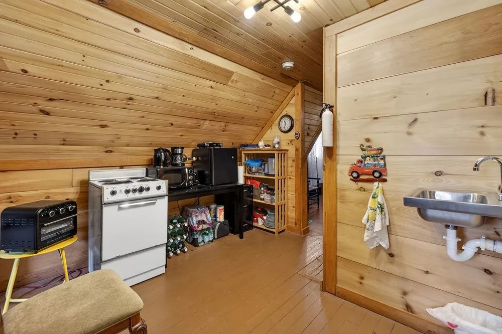 2731 Tate Road Blairsville, GA 30512