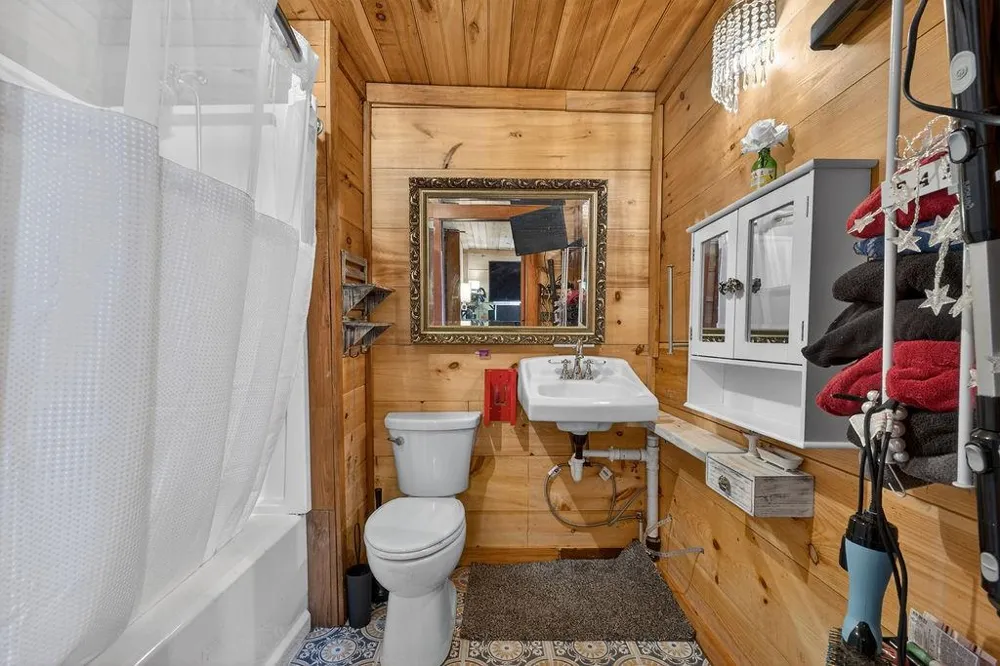 2731 Tate Road Blairsville, GA 30512