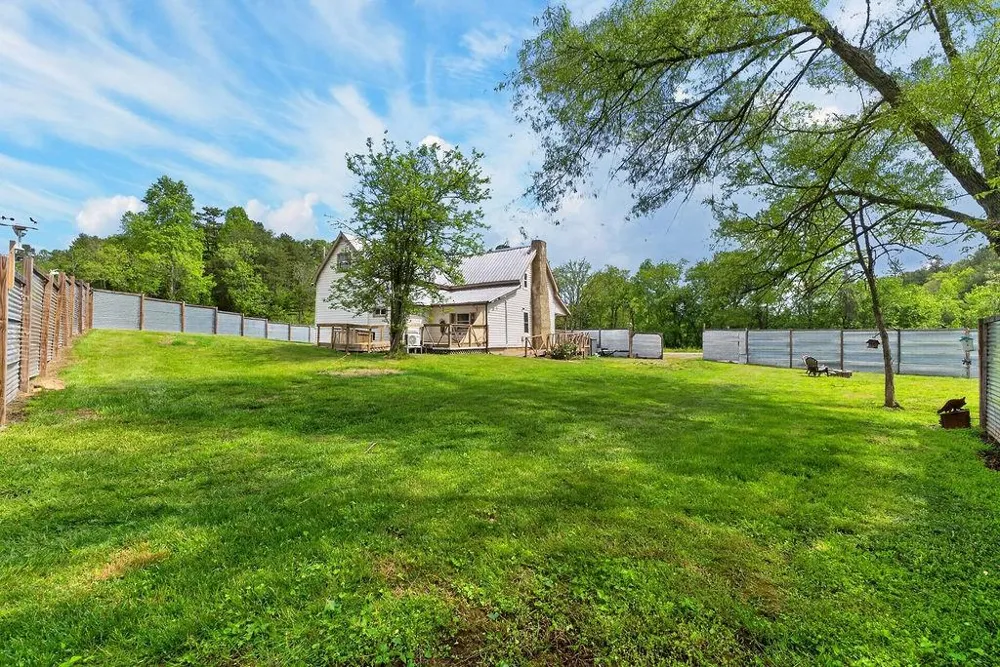 2731 Tate Road Blairsville, GA 30512