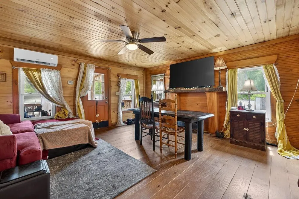 2731 Tate Road Blairsville, GA 30512