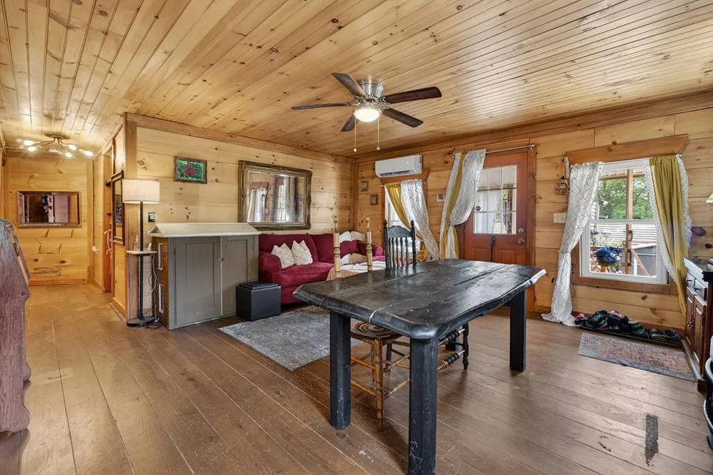 2731 Tate Road Blairsville, GA 30512