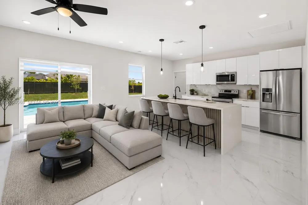 103 Diplomat Pkwy E Cape Coral, FL 33909