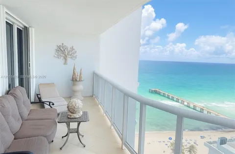 16711 Collins Ave #2301