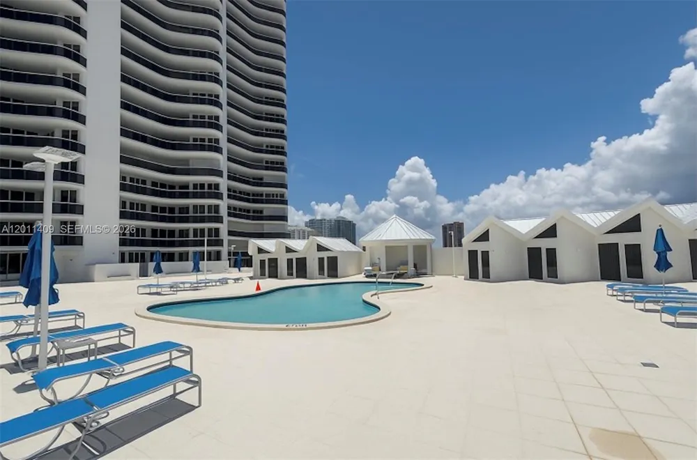 16711 Collins Ave #2301 Sunny Isles Beach, FL 33160