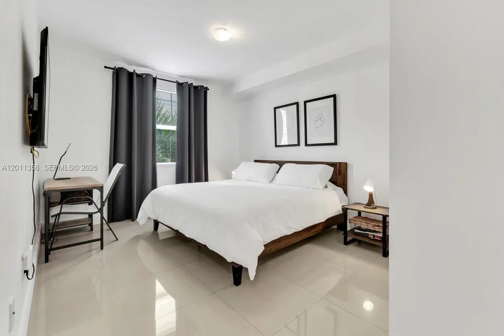 17100 Bay Rd #1610 Sunny Isles Beach, FL 33160