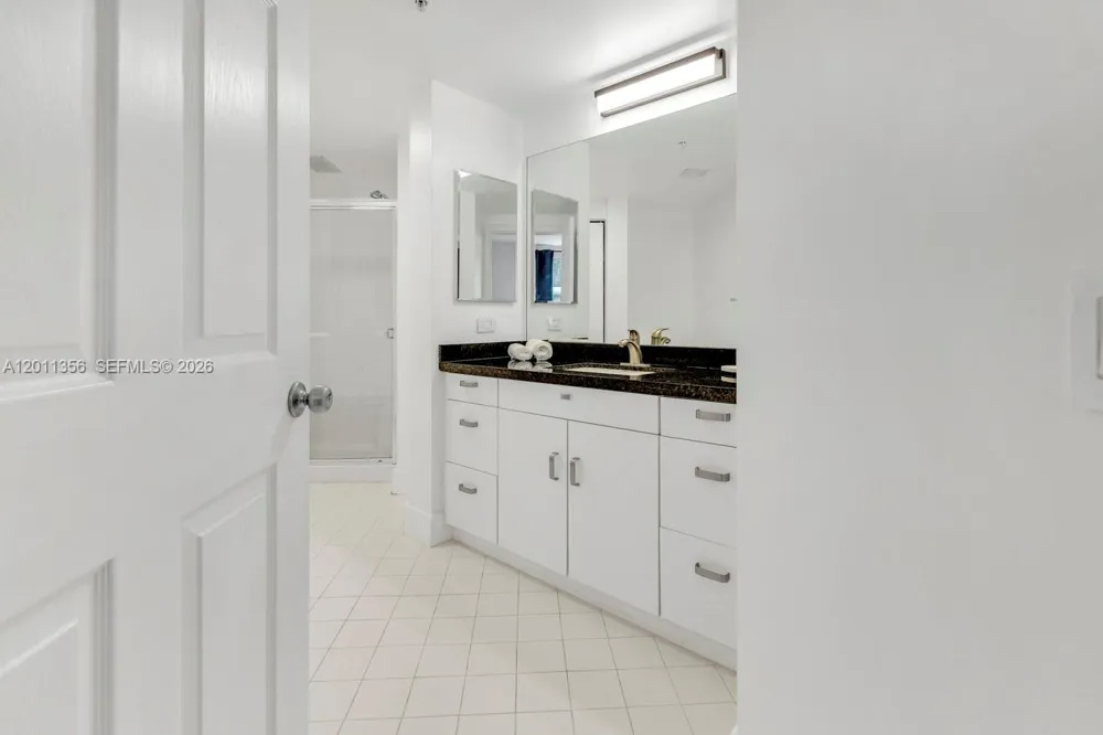 17100 Bay Rd #1610 Sunny Isles Beach, FL 33160
