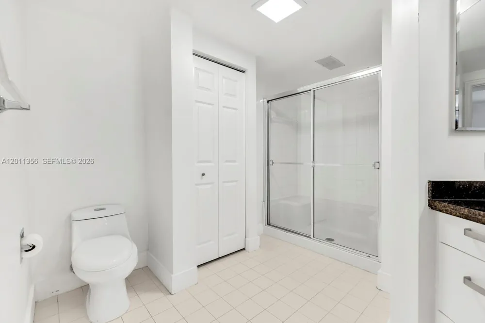 17100 Bay Rd #1610 Sunny Isles Beach, FL 33160