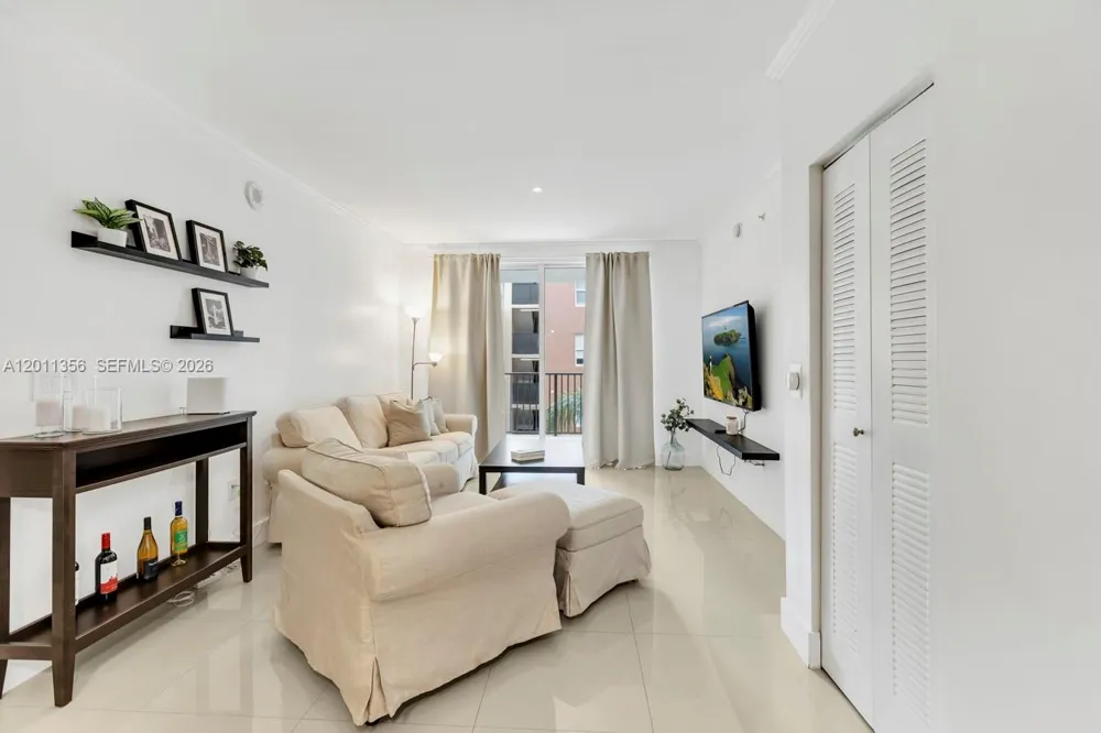17100 Bay Rd #1610 Sunny Isles Beach, FL 33160