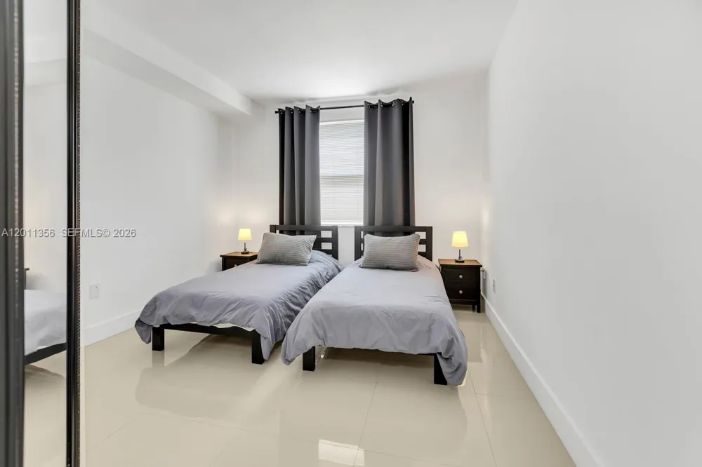17100 Bay Rd #1610 Sunny Isles Beach, FL 33160