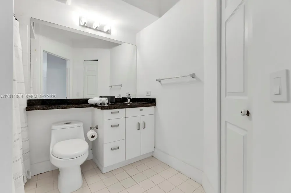 17100 Bay Rd #1610 Sunny Isles Beach, FL 33160