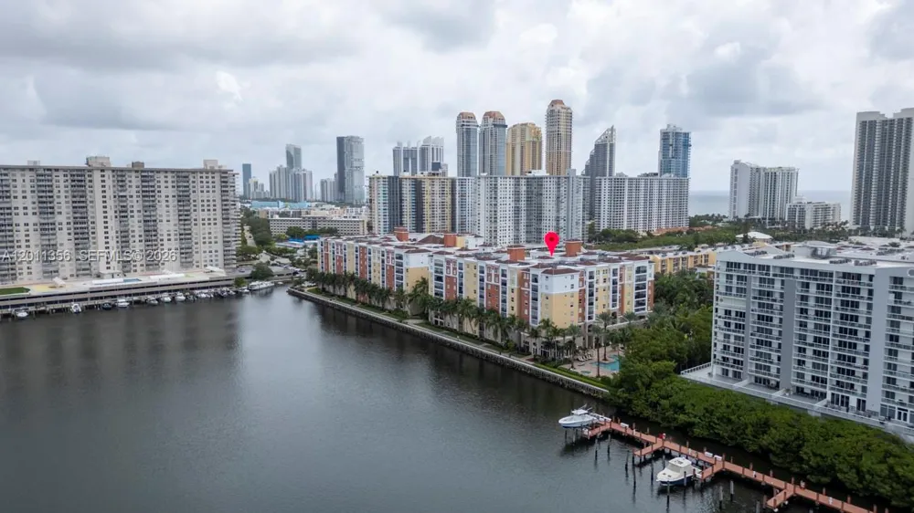 17100 Bay Rd #1610 Sunny Isles Beach, FL 33160