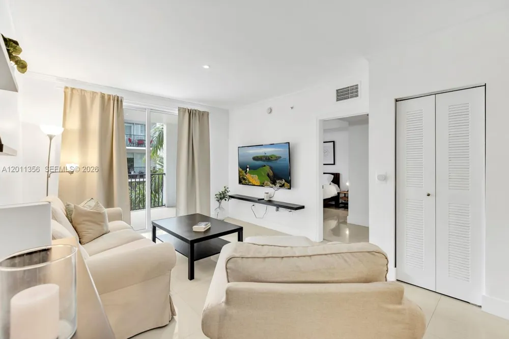 17100 Bay Rd #1610 Sunny Isles Beach, FL 33160
