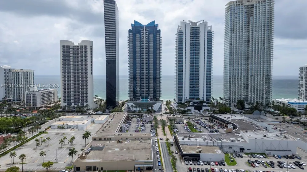 17100 Bay Rd #1610 Sunny Isles Beach, FL 33160