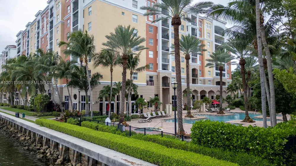 17100 Bay Rd #1610 Sunny Isles Beach, FL 33160