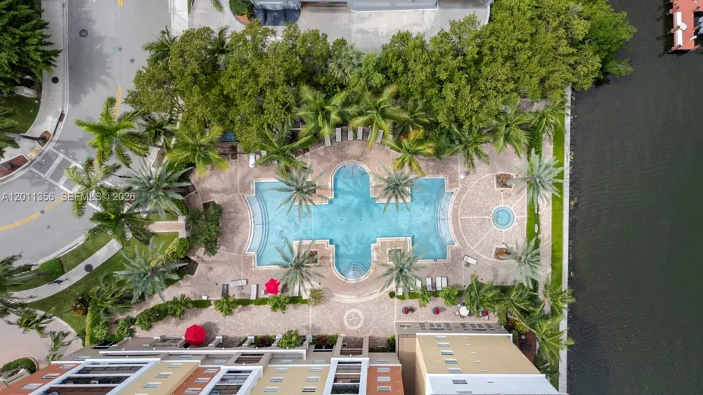 17100 Bay Rd #1610 Sunny Isles Beach, FL 33160