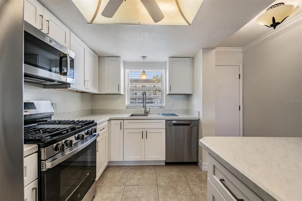 7 DUNOON PLACE #102 Dunedin, FL 34698