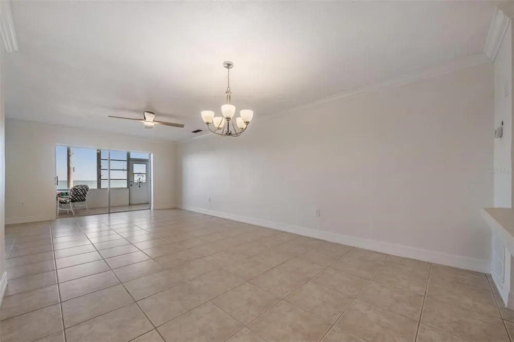 7 DUNOON PLACE #102 Dunedin, FL 34698