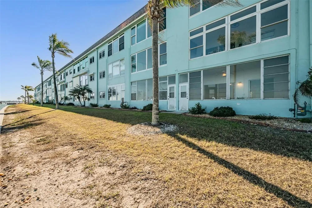 7 DUNOON PLACE #102 Dunedin, FL 34698