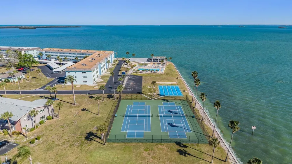 7 DUNOON PLACE #102 Dunedin, FL 34698