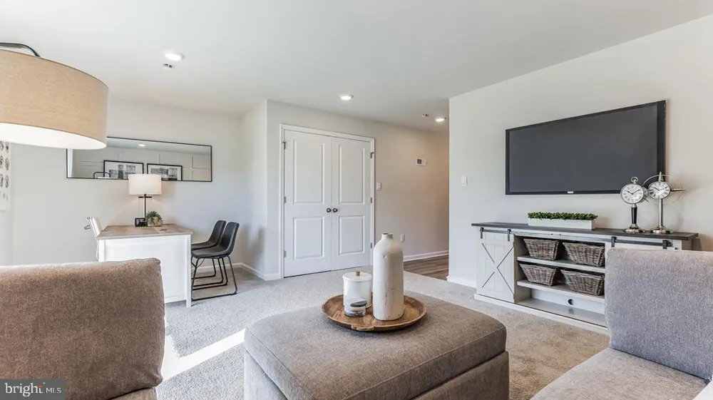 3079 MARTHA WAY Pennsburg, PA 18073