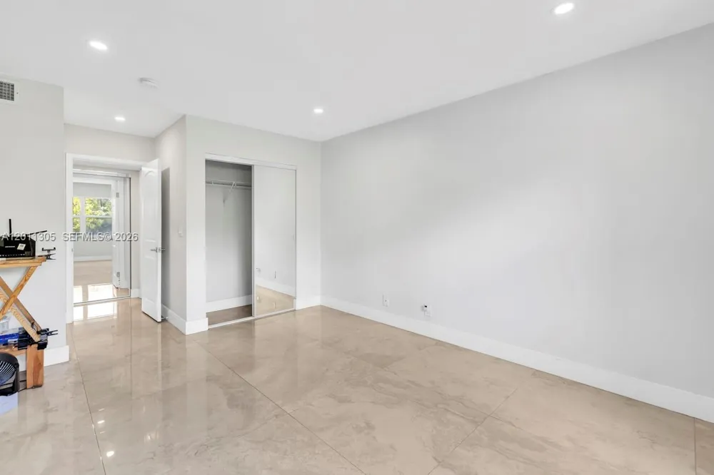 300 Diplomat Pkwy #204 Hallandale Beach, FL 33009