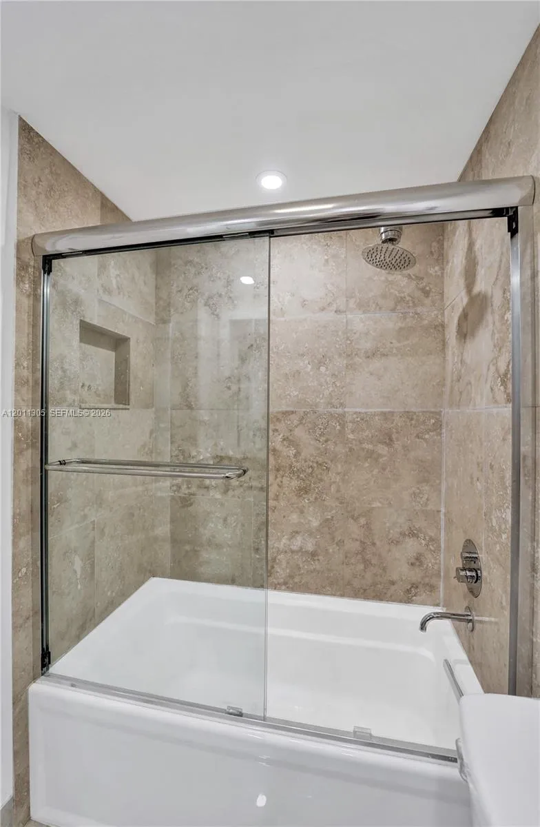 300 Diplomat Pkwy #204 Hallandale Beach, FL 33009