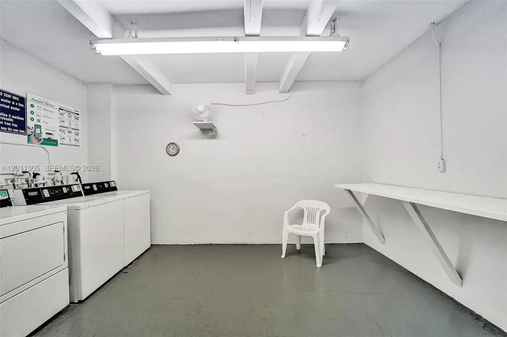 300 Diplomat Pkwy #204 Hallandale Beach, FL 33009
