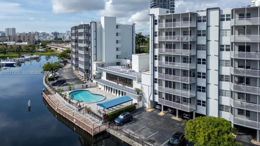 300 Diplomat Pkwy #204 Hallandale Beach, FL 33009