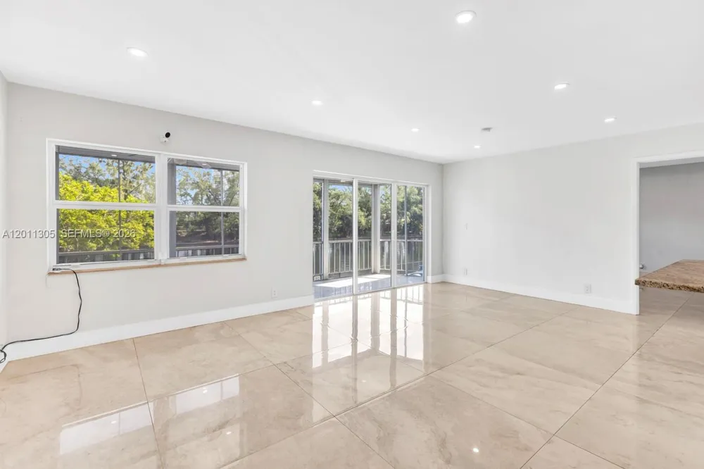300 Diplomat Pkwy #204 Hallandale Beach, FL 33009