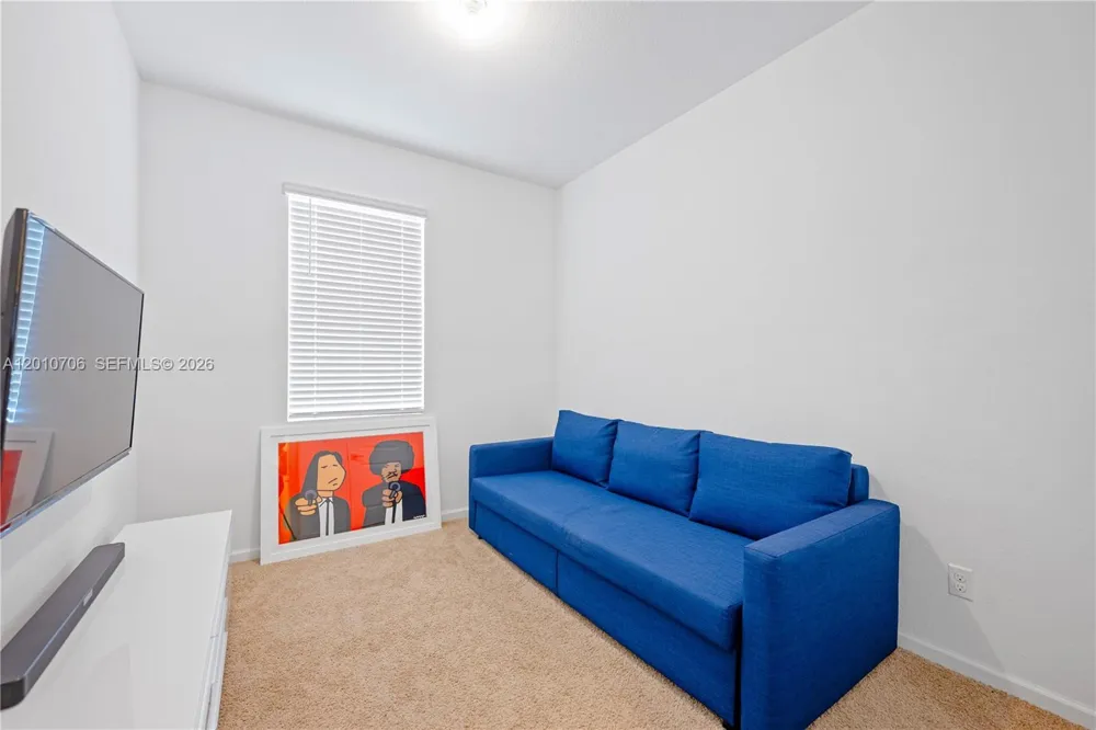 1106 NW 40th Ter Lauderhill, FL 33313