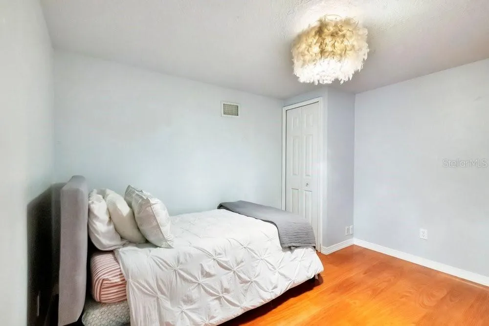 2604 ALBION AVENUE Orlando, FL 32833