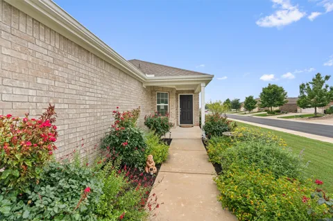 400 Fannin Court