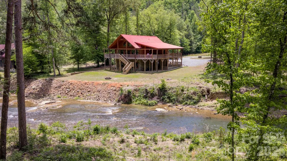 371 Redbird Drive Lake Lure, NC 28746