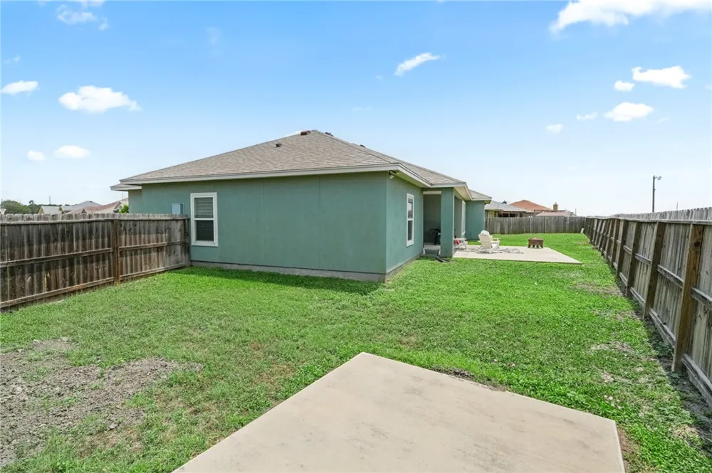 14230 Bowman Court Robstown, TX 78380