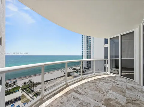 17555 Collins Ave #1502