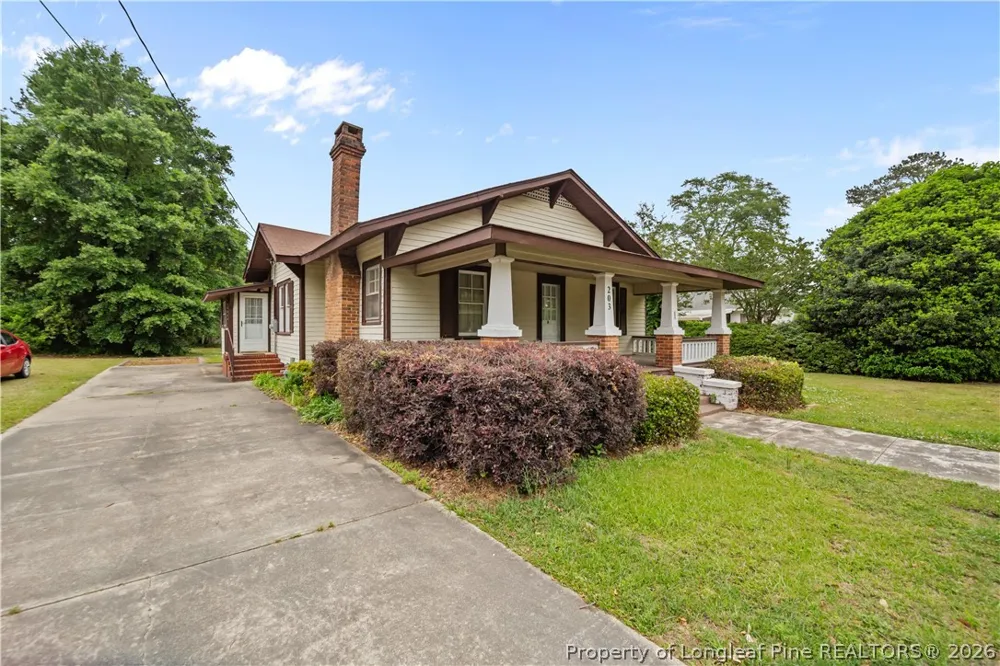 203 E Clinton Street Roseboro, NC 28382