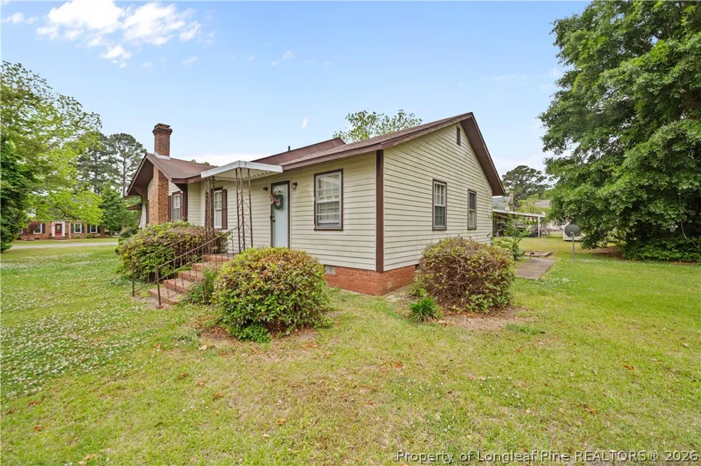 203 E Clinton Street Roseboro, NC 28382