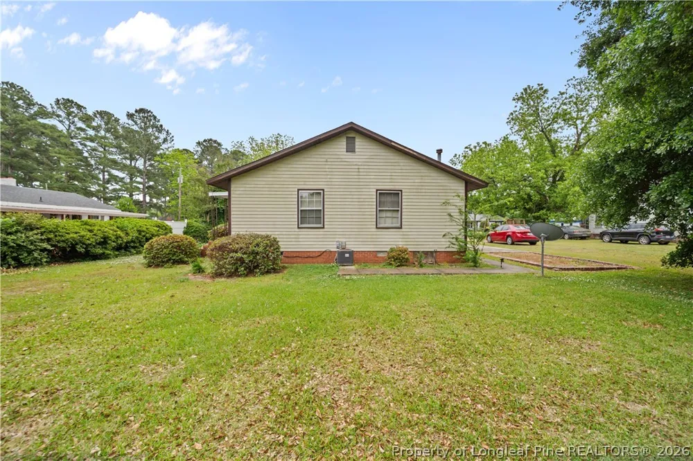 203 E Clinton Street Roseboro, NC 28382