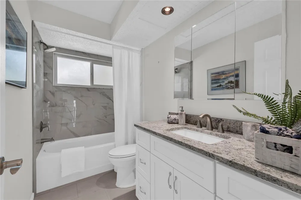 121 10TH AVE Indian Rocks Beach, FL 33785