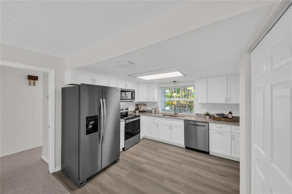 121 10TH AVE Indian Rocks Beach, FL 33785