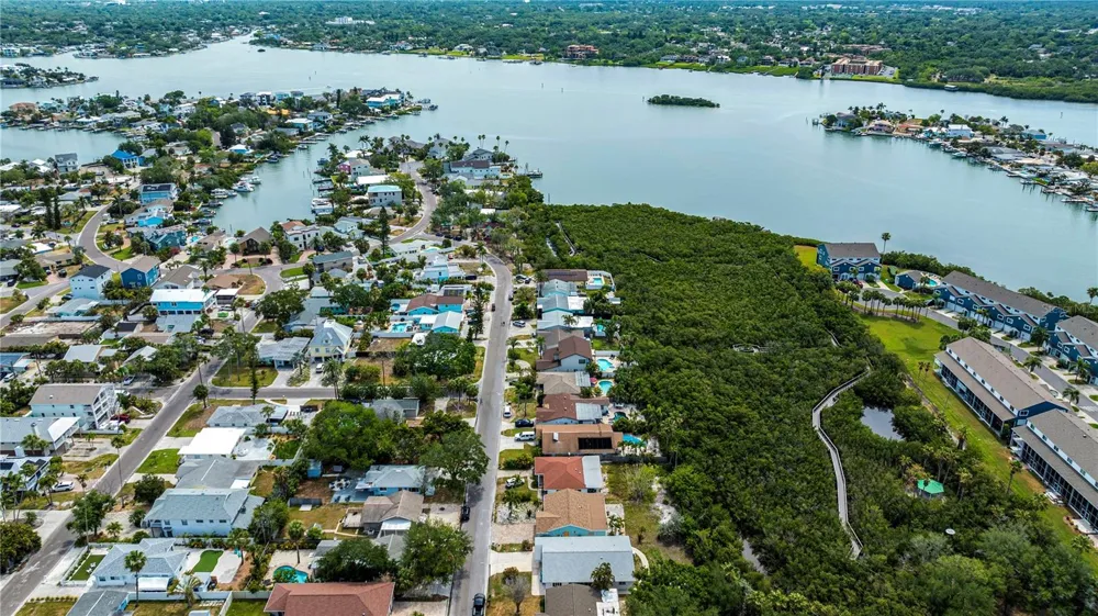 121 10TH AVE Indian Rocks Beach, FL 33785