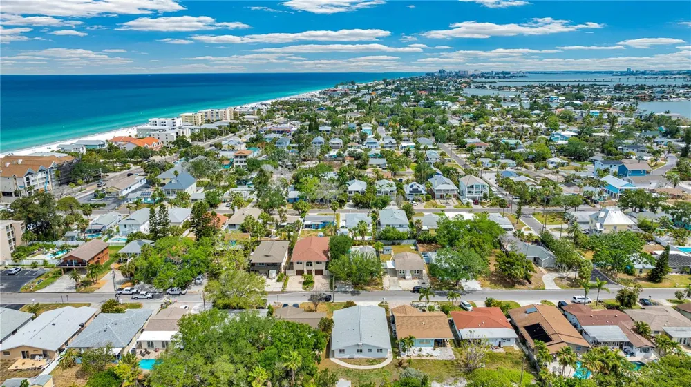 121 10TH AVE Indian Rocks Beach, FL 33785