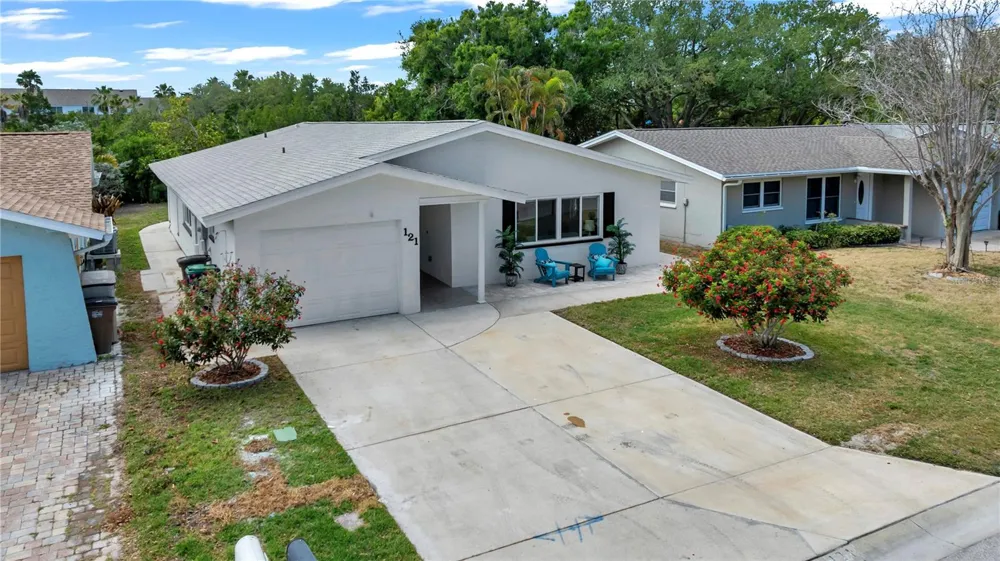 121 10TH AVE Indian Rocks Beach, FL 33785