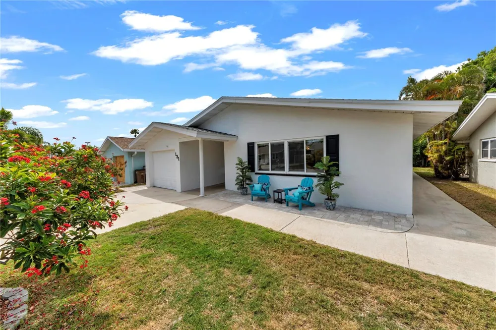 121 10TH AVE Indian Rocks Beach, FL 33785